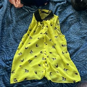 YELLOW BIRD Button BLACK COLLAR BLOUSE SHIRT